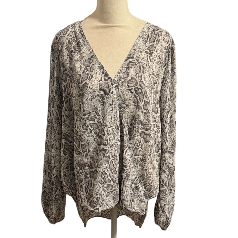 WEST KEI snakeskin print sleek blouse size large